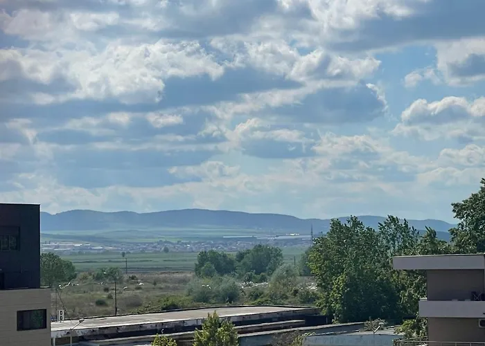 アパート A Tiny Flat *